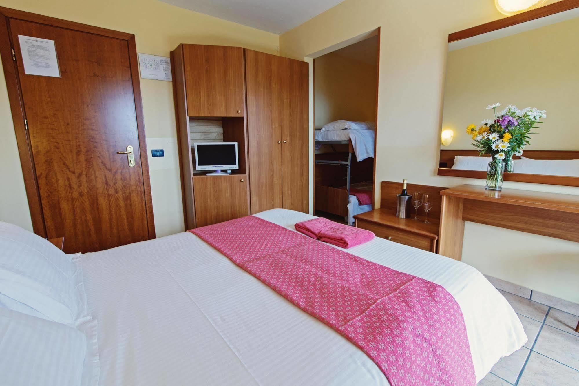 Albergo Moderno&Spa Fuipiano Valle Imagna Exterior foto